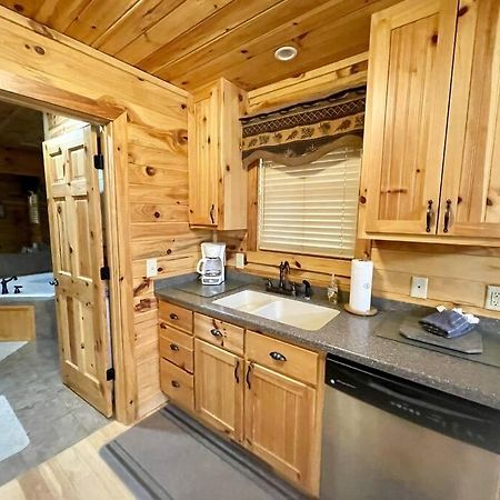 2 Bed Cabin Hot Tub Close To Helen #16 エクステリア 写真