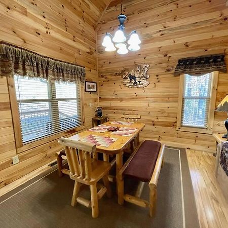 2 Bed Cabin Hot Tub Close To Helen #16 エクステリア 写真