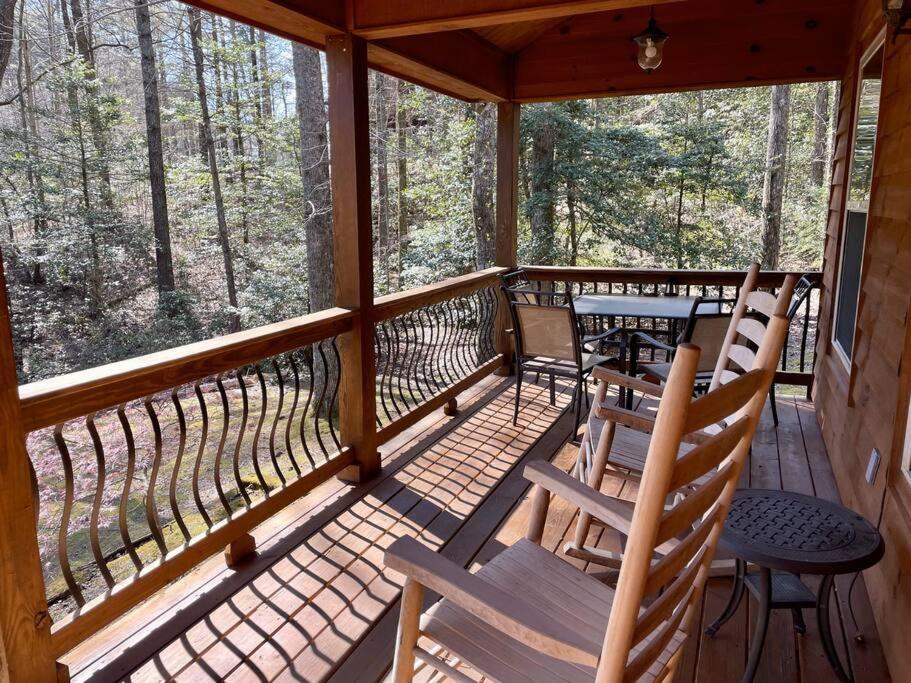 2 Bed Cabin Hot Tub Close To Helen #16 エクステリア 写真